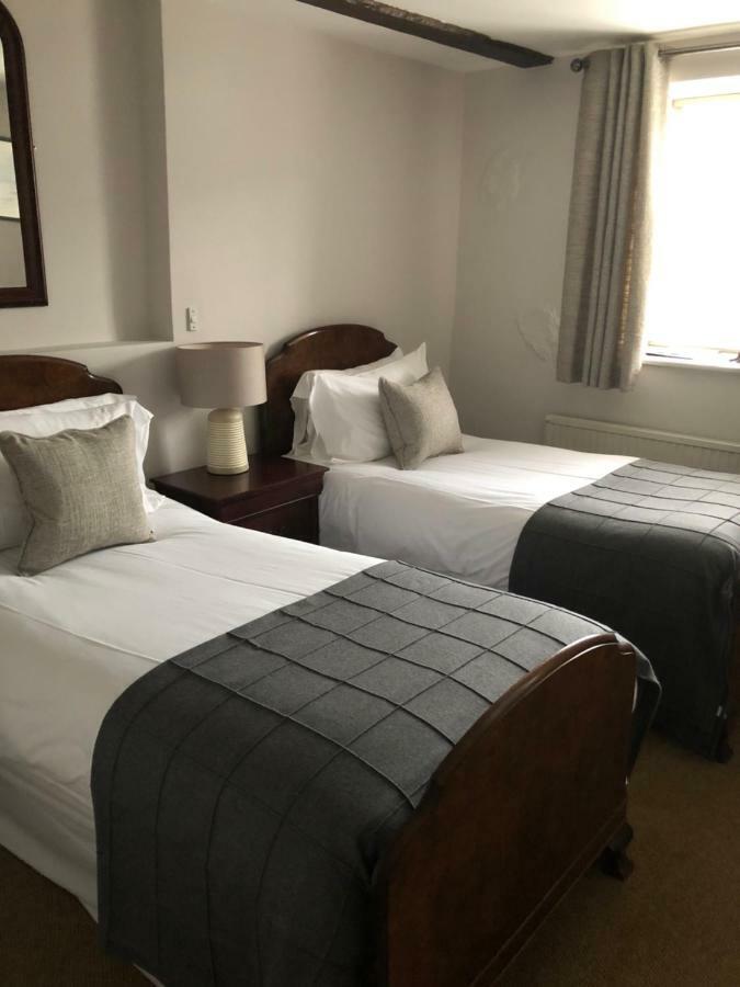 The George At Nunney Hotell Eksteriør bilde