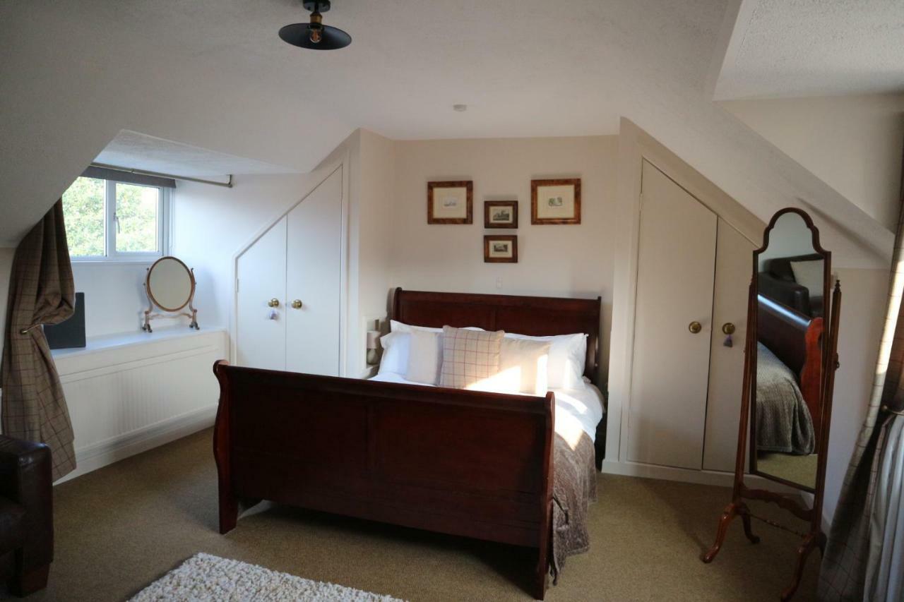 The George At Nunney Hotell Eksteriør bilde